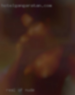 Real of a irash around the wrold nude.